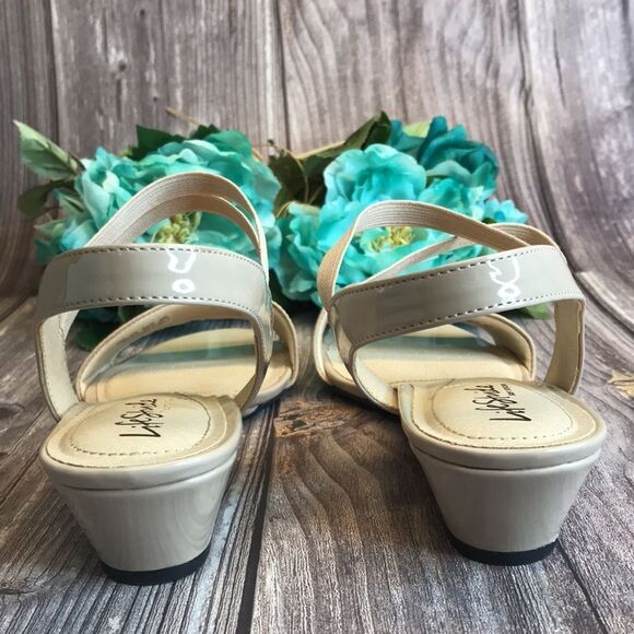 LIFESTRIDE Yolo Tan Ankle Strap Sandals - Picture 5 of 9